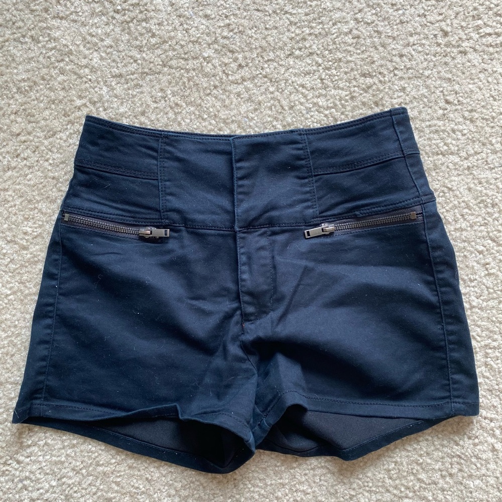 Black high waisted shorts with zippers